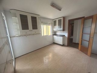Piso en venta en Pabellón - Estación - El Corte Inglés en Ejido (El)