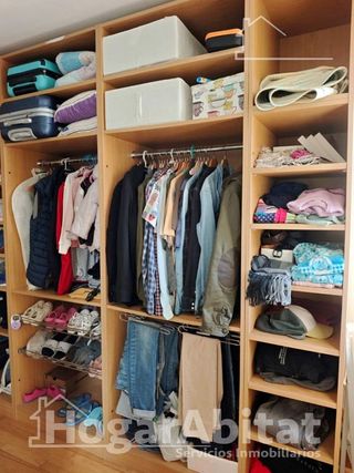 Piso en venta en El Castellar-L´Oliveral en Valencia