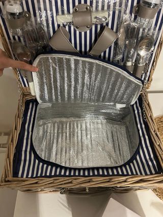 Cestino da picnic in vimini e tessuto