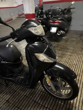 Honda SH 125 (2009) - AVERIADA - REPARACIÓN/PIEZAS