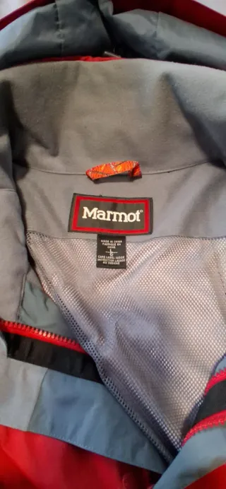 Chamarra Marmot Roja y Gris