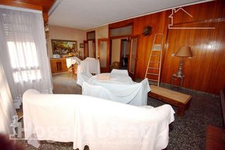 Chalet en venta en Piscinas en Villarreal