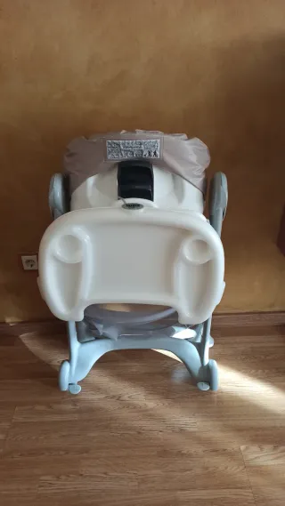 Trona Cam para bebé