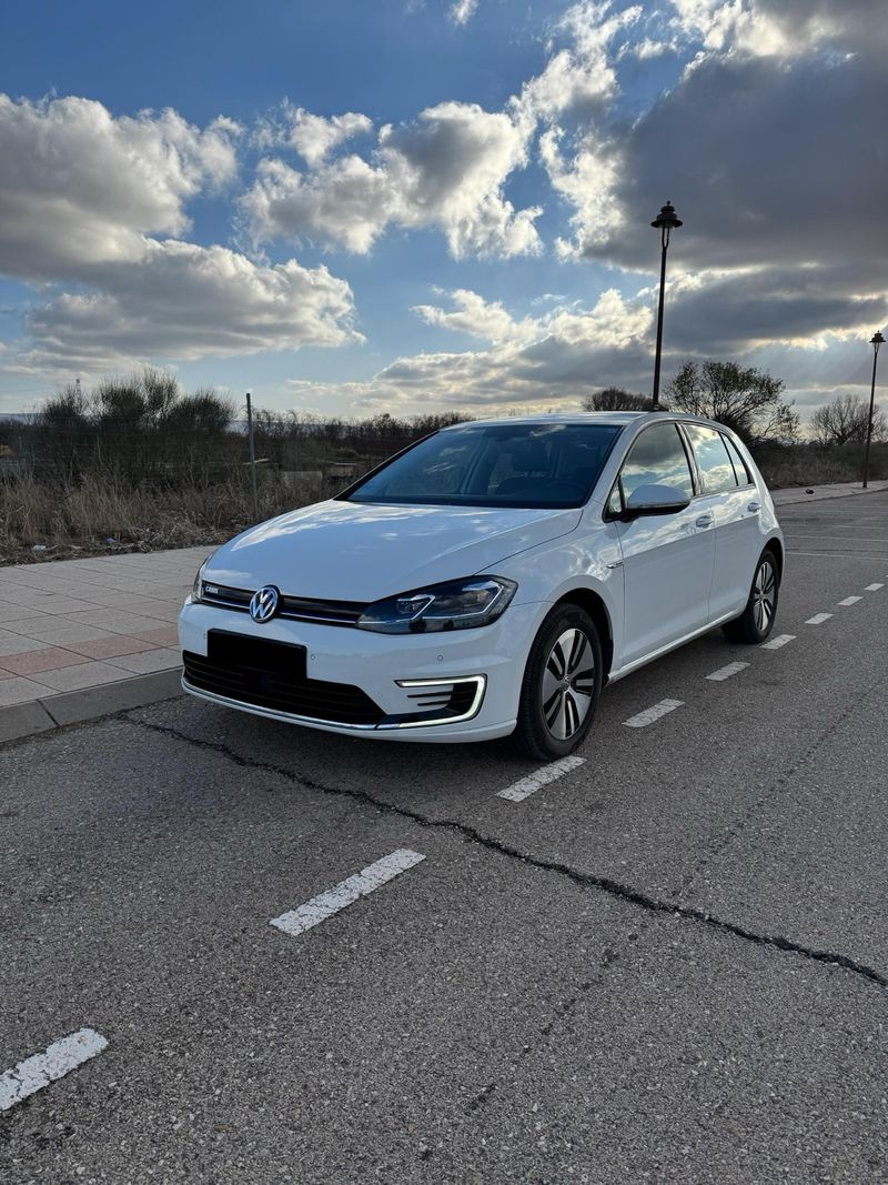 Volkswagen Golf 2019 - foto 1