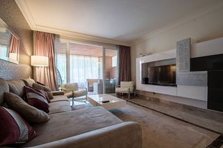 Piso en venta en Los Naranjos - Las Brisas en Marbella