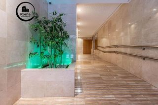 Piso en venta en Camino de Ronda - Rosaleda en Granada