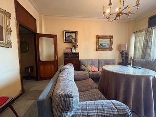 Piso en venta en Los Remedios en Sevilla