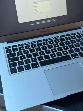 MacBook Air 13" 2017 i7 8GB RAM 256GB SSD
