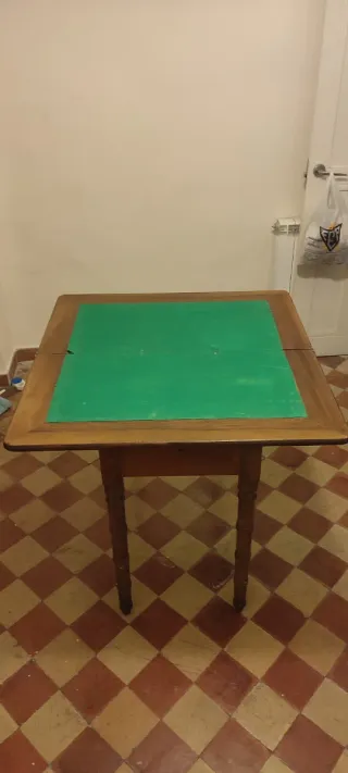 Mesa de juego abatible con tapete