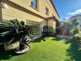 Casa adosada en venta en Puigventós en Lloret de Mar