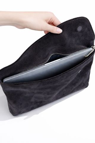 Bolso clutch de ante (marrón oscuro)