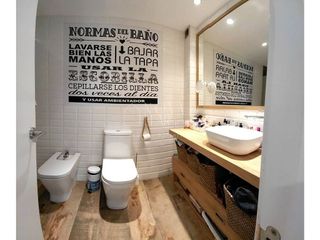 Casa en venta en Estadi-Horta Vermella-Santa Anna en Vic