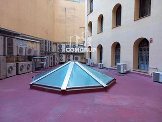 Local comercial en alquiler en Sant Gervasi - Galvany en Barcelona
