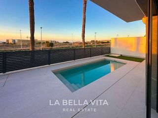 Chalet en venta en Nueva Torrevieja - Aguas Nuevas en Torrevieja