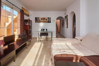 Chalet en venta en El Faro de Calaburra - Chaparral en Mijas