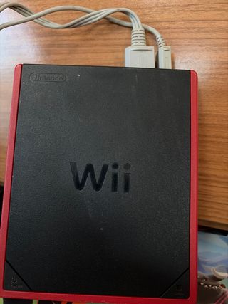 Consola Wii Nintendo Negra y Roja
