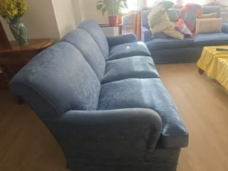 Sofá 3 plazas azul cómodo