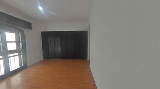 Piso en venta en Puerto Banús en Marbella