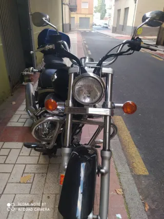 Suzuki Intruder 250 LC