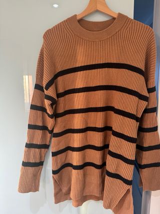 Jersey de lana a rayas marrón y negro