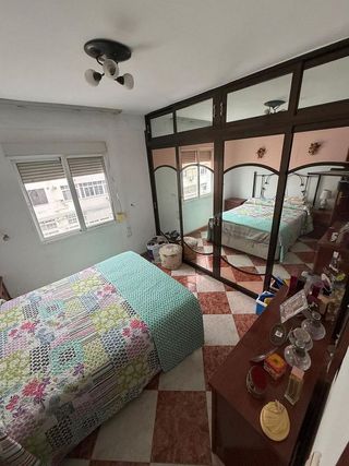 Piso en venta en Girón - Las Delicias - Tabacalera en Málaga