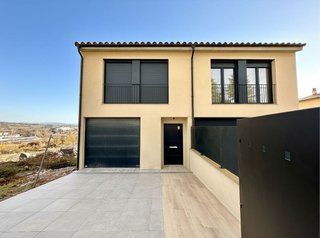 Casa adosada en venta en Torelló