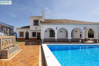 Chalet en venta en Ogíjares