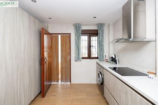 Chalet en venta en Ogíjares