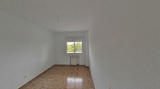 Piso en venta en Mariblanca - Villafontana en Móstoles