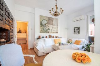 Piso en venta en Arapiles en Madrid