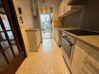 Chalet en venta en Pubilla Cases en Hospitalet de Llobregat, L´