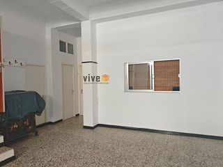 Casa adosada en venta en La Buhaira en Sevilla