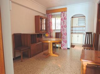 Casa adosada en venta en La Buhaira en Sevilla