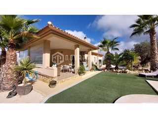 Chalet en venta en Abanilla