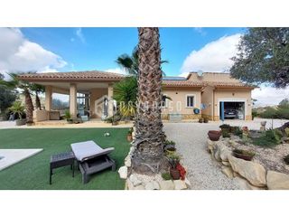 Chalet en venta en Abanilla