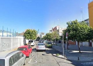 Casa adosada en venta en La Plata en Sevilla