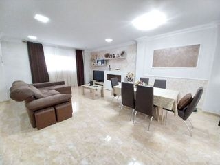 Casa adosada en venta en Centro - Casco antiguo en Torrent