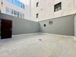 Piso en venta en San Francisco Javier en Granada