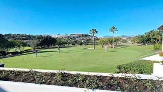 Piso en venta en Los Naranjos - Las Brisas en Marbella