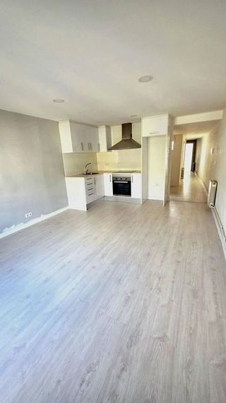 Piso en venta en El Raval en Barcelona