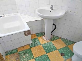 Casa adosada en venta en Baza