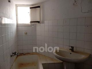 Casa adosada en venta en Baza