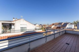 Casa pareada en venta en San Miguel en Armilla