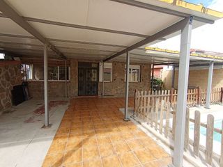 Chalet en venta en Yuncos