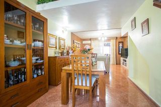 Casa adosada en venta en Palacio de Congresos - Urbadiez - Entrepuentes en Sevilla