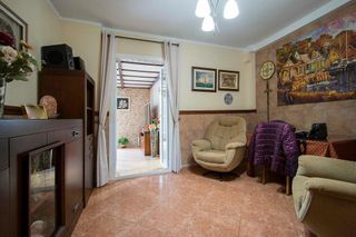 Casa adosada en venta en Palacio de Congresos - Urbadiez - Entrepuentes en Sevilla