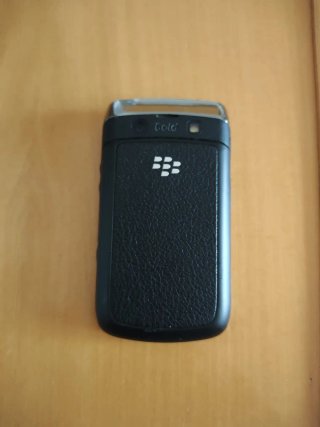 BlackBerry Bold 9700 Smartphone Caja Completa
