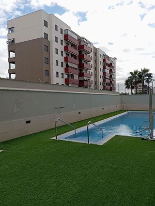 Piso en venta en Poniente-Norte - Miralbaida - Parque Azahara en Córdoba