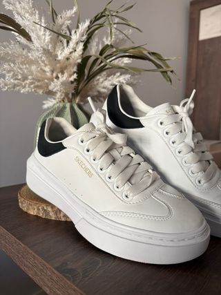 Zapatillas Skechers Court Classics Blancas