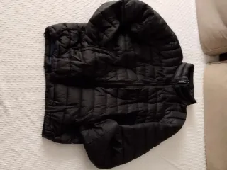 Cazadora acolchada negra hombre